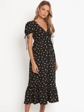 NWT Petal & Pup Floral Puff Sleeve Midi Dress